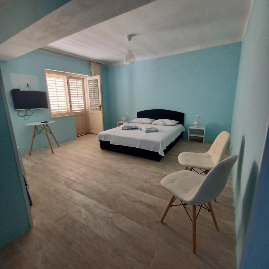 Apartments Losinj Mali Losinj Exterior photo